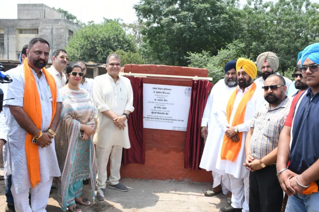 ਐਮਪੀ ਅਰੋੜਾ, ਮੇਅਰ ਇੰਦਰਜੀਤ ਕੌਰ ਨੇ ਡੌਗ ਸੈੰਕਚੂਰੀ-ਕਮ-ਹਸਪਤਾਲ ਦਾ ਰੱਖਿਆ ਨੀਂਹ ਪੱਥਰ