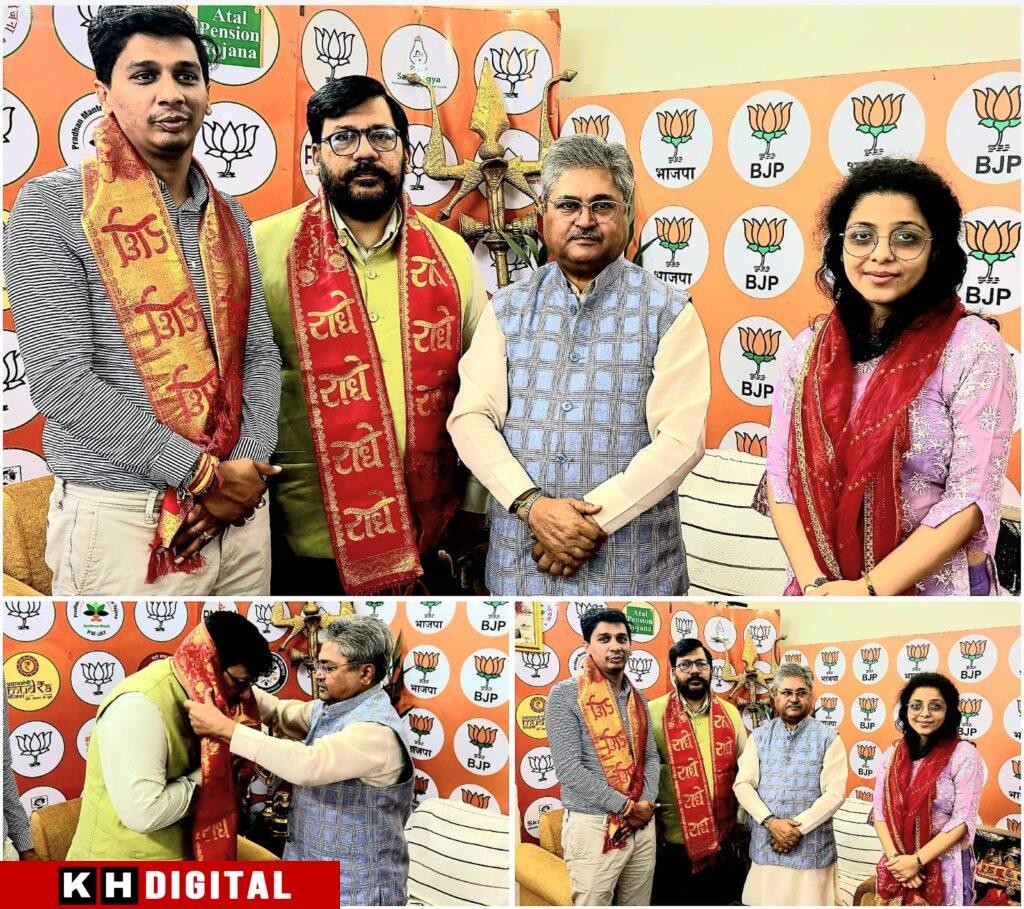 ਇੰਗਲੈਂਡ ਤੋਂ ਭਾਰਤ ਪਹੁੰਚਣ ਤੇ ਰਾਜੇਸ਼ ਬਾਘਾ ਦਾ ਦੁਸ਼ਯੰਤ ਗੌਤਮ ਜੀ ਵੱਲੋਂ ਵਿਸ਼ੇਸ਼ ਸਨਮਾਨਿਤ ਕੀਤਾ ਗਿਆ ਅਤੇ ਸ਼੍ਰੀ ਗੁਰੂ ਰਵਿਦਾਸ ਜੀ ਮਹਾਰਾਜ ਦੇ 650ਵੇਂ ਪ੍ਰਕਾਸ਼ ਪੁਰਬ ਤੇ ਚਰਚਾ ਹੋਈ