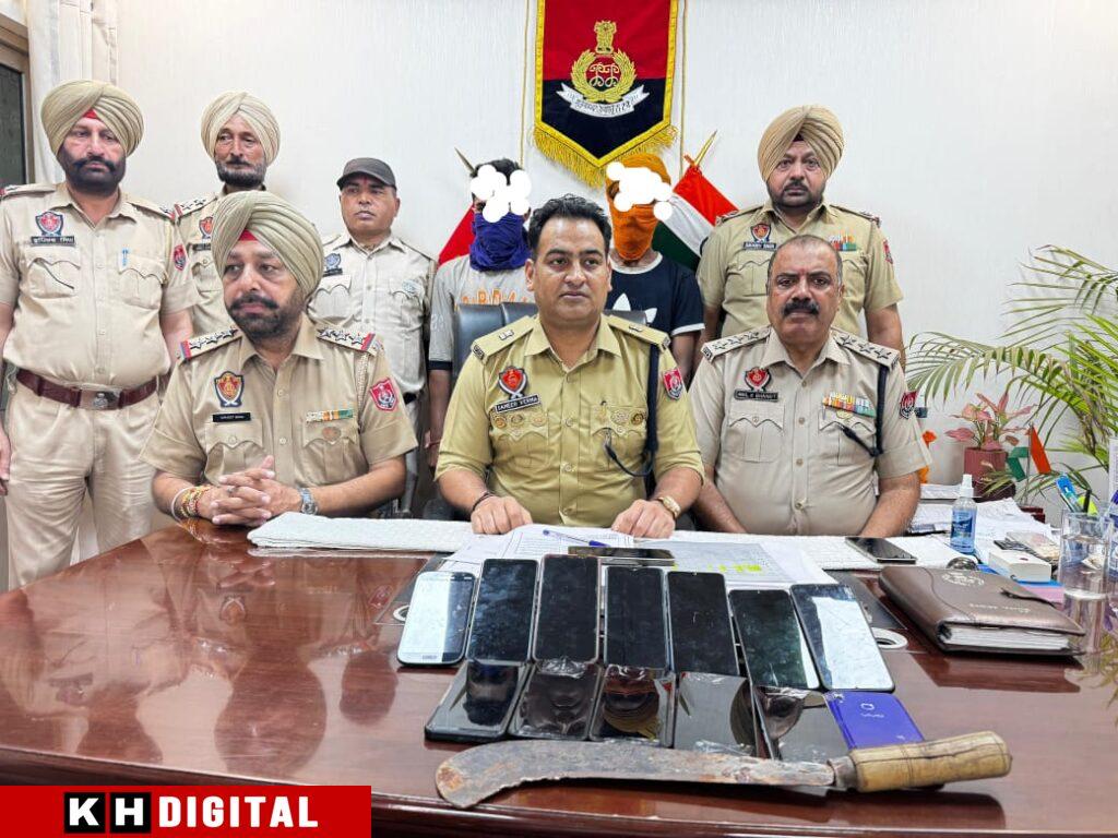ਪੁਲਿਸ ਵੱਲੋਂ ਦੋ ਸ਼ਾਤਿਰ ਚੋਰ ਕਾਬੂ, 13 ਮੋਬਾਇਲ ਫੋਨ ਅਤੇ 2 ਐਕਟਿਵਾ ਬਬ੍ਰਾਮਦ