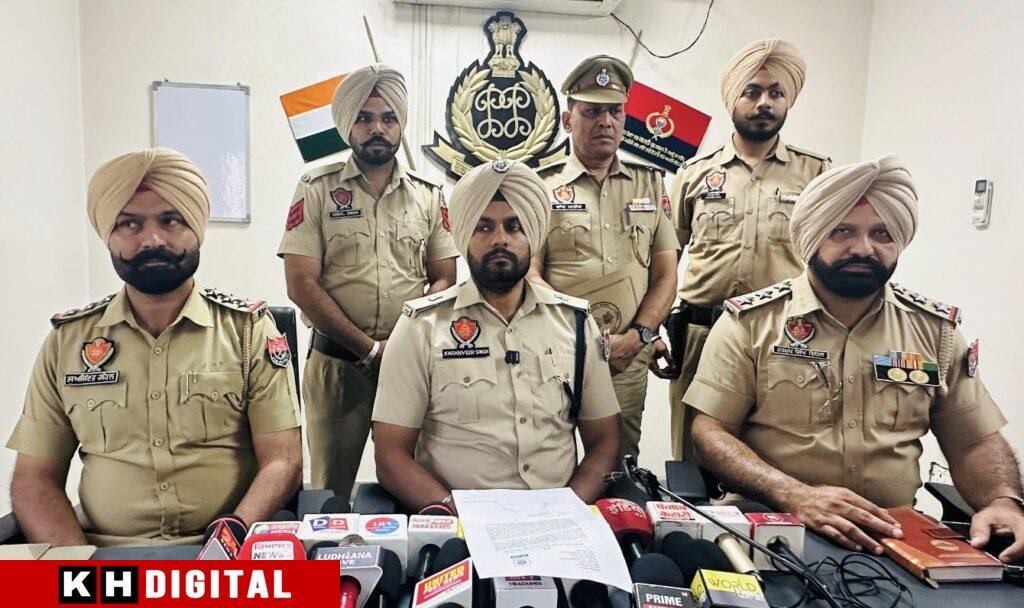 ਪੁਲਿਸ ਲੁਧਿਆਣਾ ਵੱਲੋਂ ਦਾਤ ਦੀ ਨੋਕ ਤੇ ਲੁੱਟਾਂ ਖੋਹਾਂ ਕਰਨ ਵਾਲੇ 02 ਦੋਸ਼ੀਆਂ ਦੇ ਖਿਲਾਫ ਕਾਰਵਾਈ ਦੌਰਾਨ 07 ਮੋਟਰਸਾਈਕਲ, 10 ਮੋਬਾਇਲ ਫੋਨ ਤੇ ਦਾਤ ਲੋਹਾ ਬਰਾਮਦ