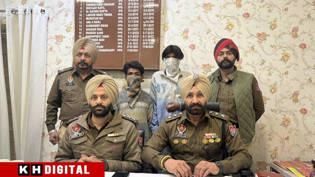 ਪੁਲਿਸ ਲੁਧਿਆਣਾ ਵੱਲੋਂ ਲੁੱਟਾ-ਖੋਹਾ ਕਰਨ ਵਾਲੇ ਗੈਂਗ ’ਤੇ ਵੱਡੀ ਕਾਰਵਾਈ, 02 ਦੋਸ਼ੀ ਕਾਬੂ, 04 ਵਾਹਨ ਤੇ ਦਾਤ ਬਰਾਮਦ